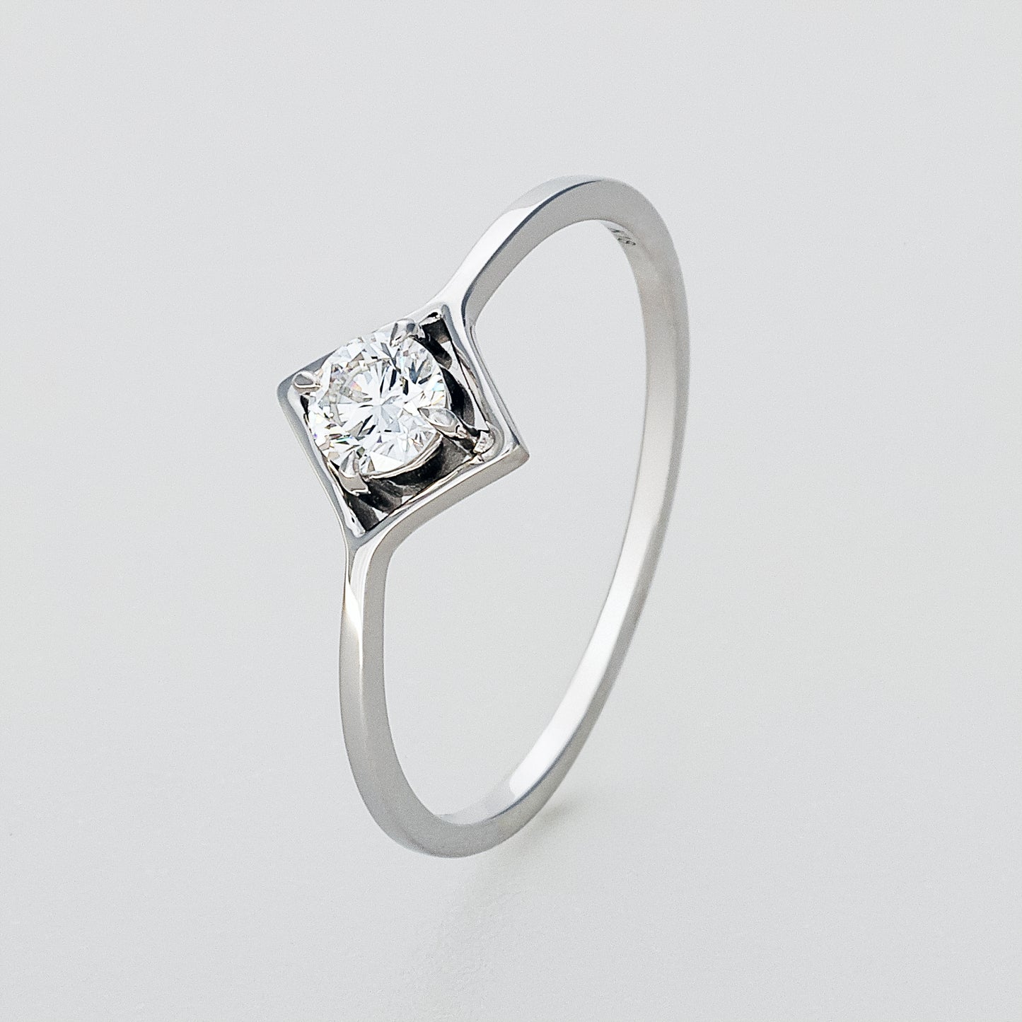 Refracta Ring｜K18 White Gold