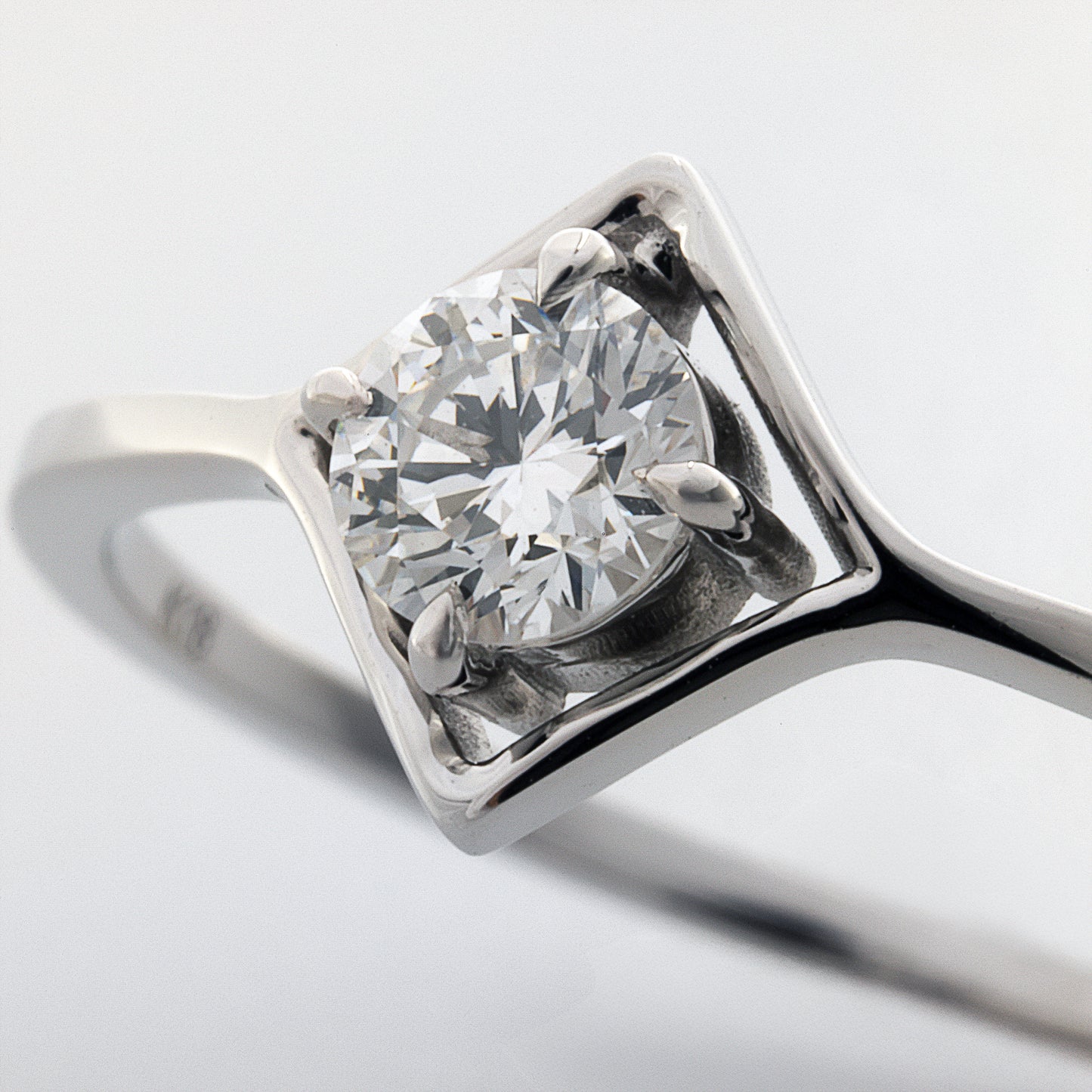 Refracta Ring｜K18 White Gold